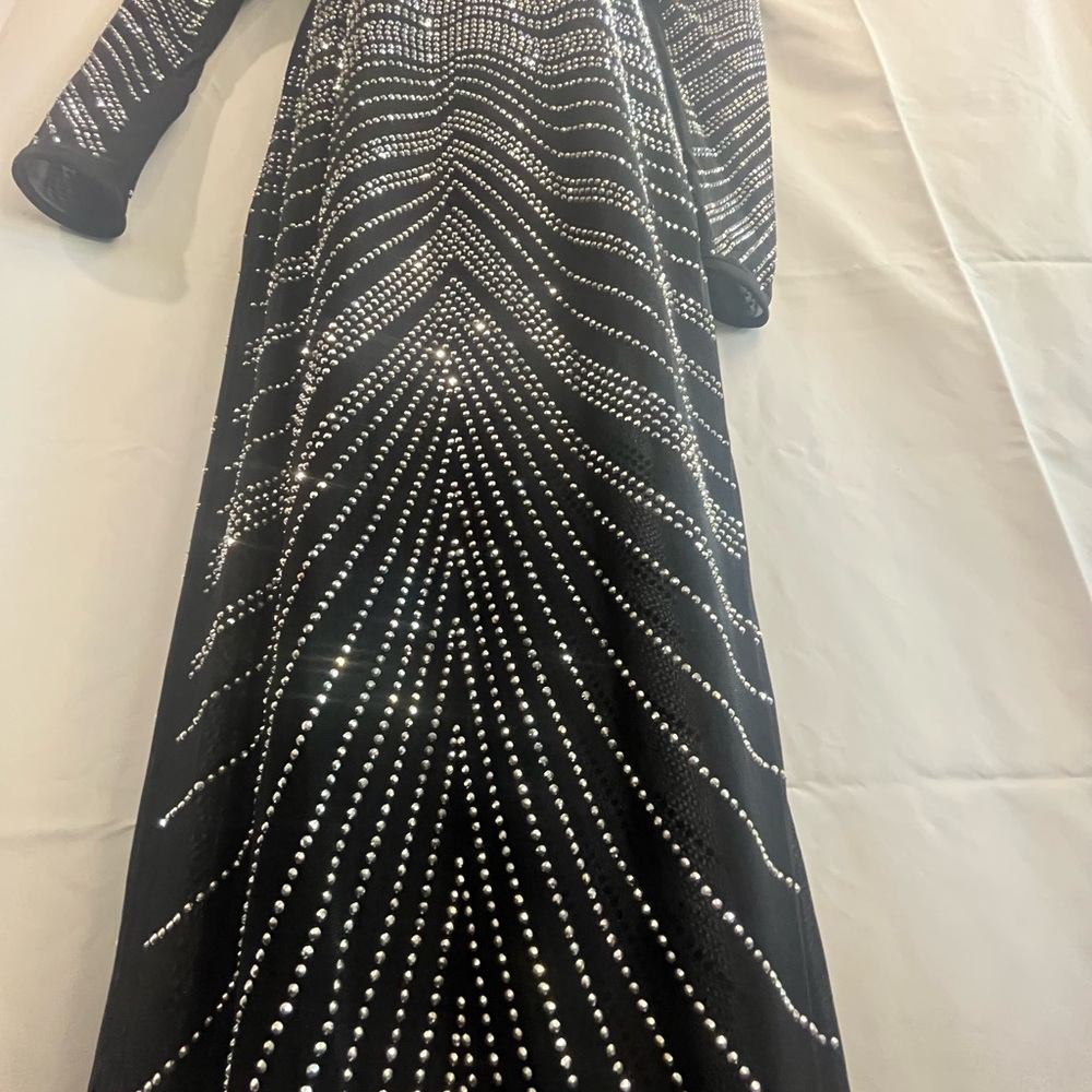 AKIRA, I bring the party embellished maxi dress - Picture 15 of 17